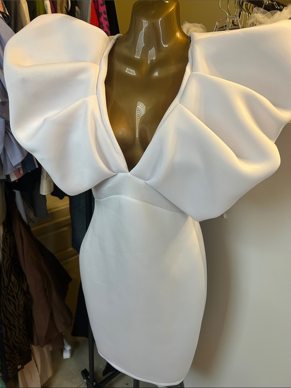 White Puff-Sleeve Deep V-Neck Cocktail Dress - Picture 1 of 3